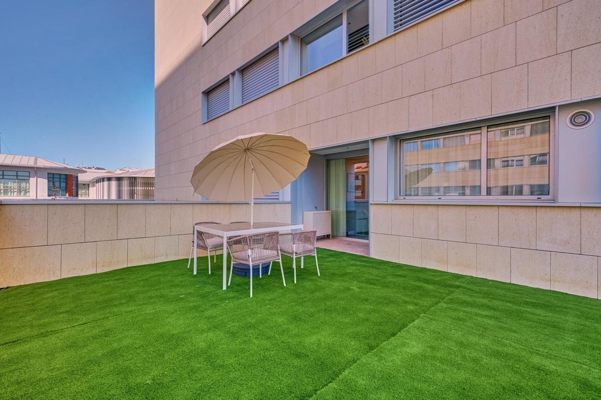 Apartamento Salesianos By Clabao Pamplona Esterno foto